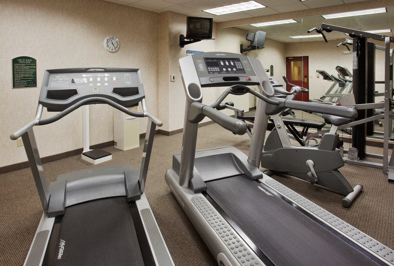 Holiday Inn Express & Suites MANTECA CITY CENTER - Manteca, CA