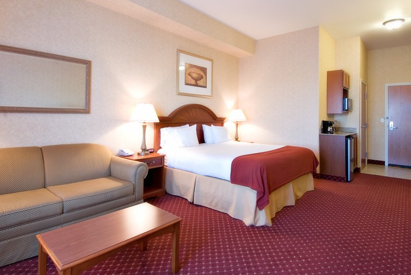 Holiday Inn Express & Suites Moses Lake - Moses Lake, WA
