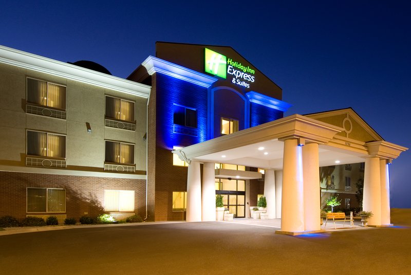 Holiday Inn Express & Suites Moses Lake - Moses Lake, WA