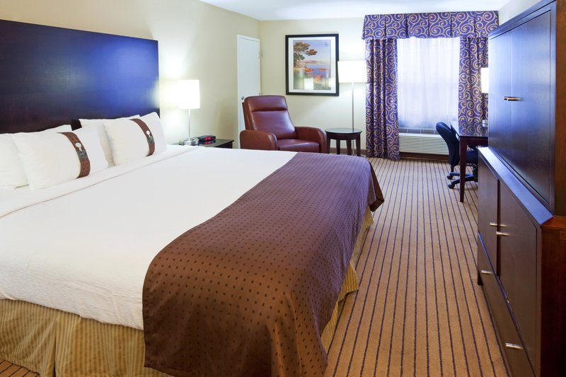 Holiday Inn CAPE COD - HYANNIS - Silver Beach, MA