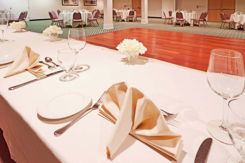 Holiday Inn CAPE COD - HYANNIS - Silver Beach, MA