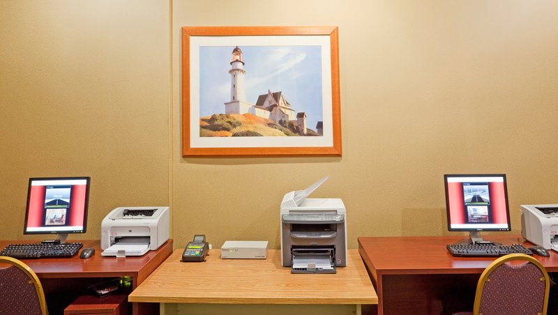 Holiday Inn CAPE COD - HYANNIS - Silver Beach, MA