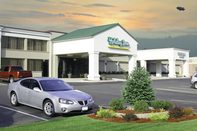 HOLIDAY INN - Hazlet, NJ