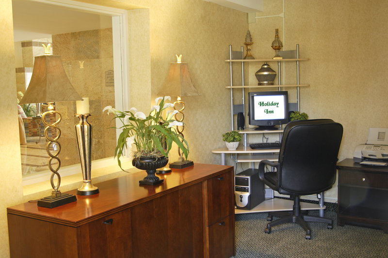 HOLIDAY INN - Hazlet, NJ