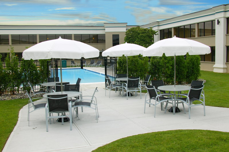HOLIDAY INN - Hazlet, NJ