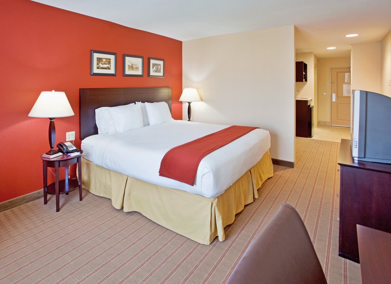 Holiday Inn Express & Suites EAST WICHITA I-35 ANDOVER - Andover, KS