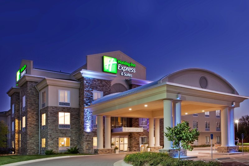 Holiday Inn Express & Suites EAST WICHITA I-35 ANDOVER - Andover, KS