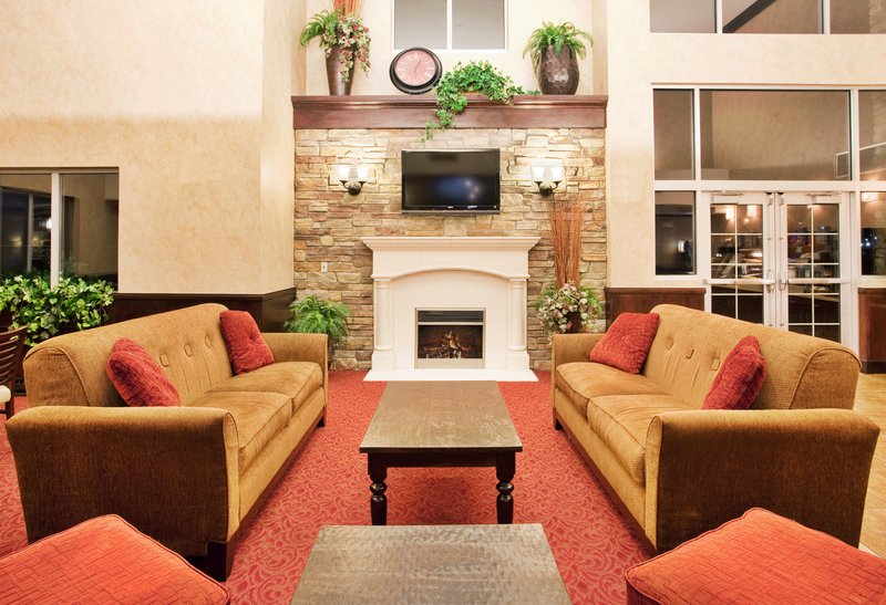 Holiday Inn Express & Suites EAST WICHITA I-35 ANDOVER - Andover, KS