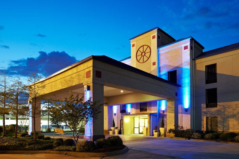 Holiday Inn Express Pearl-Jackson Intl Airport - Pearl, MS