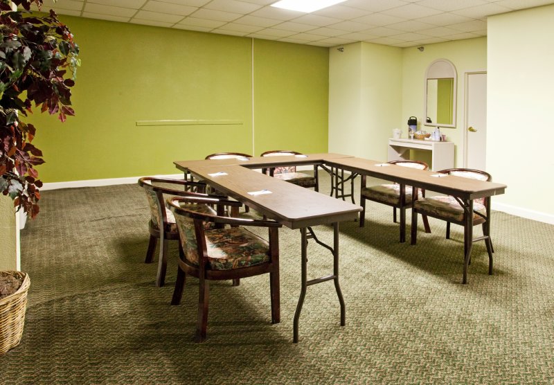 Holiday Inn Express Pearl-Jackson Intl Airport - Pearl, MS