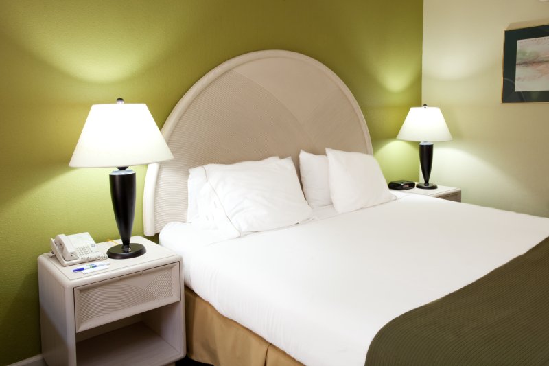 Holiday Inn Express Pearl-Jackson Intl Airport - Pearl, MS