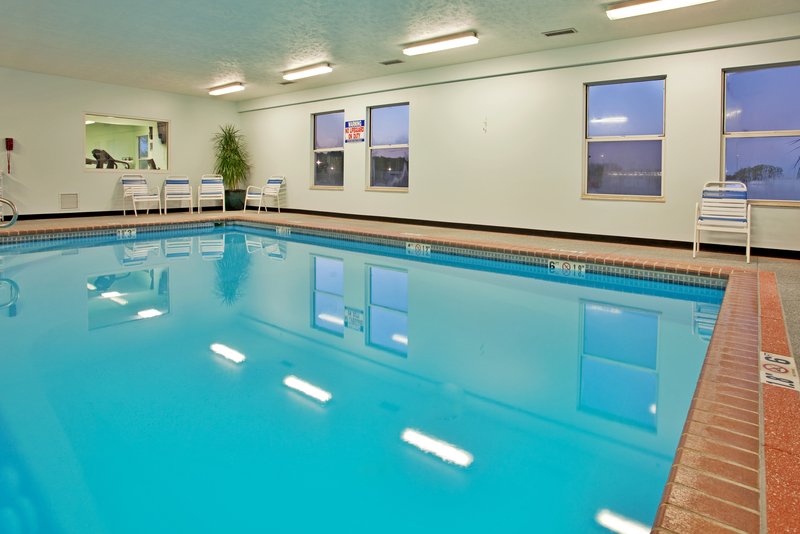 Holiday Inn Express JUNCTION CITY - Dighton, KS