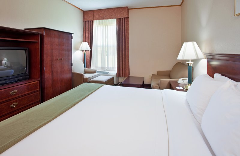 Holiday Inn Express JUNCTION CITY - Dighton, KS