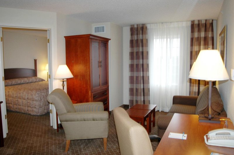 STAYBRIDGE SUITES - Cranbury, NJ