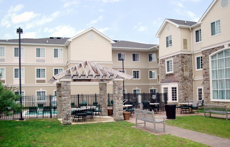 STAYBRIDGE SUITES - Cranbury, NJ