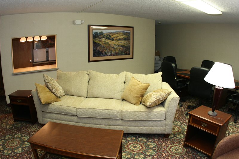 Holiday Inn JOPLIN-I-44 & US 71 - Joplin, MO