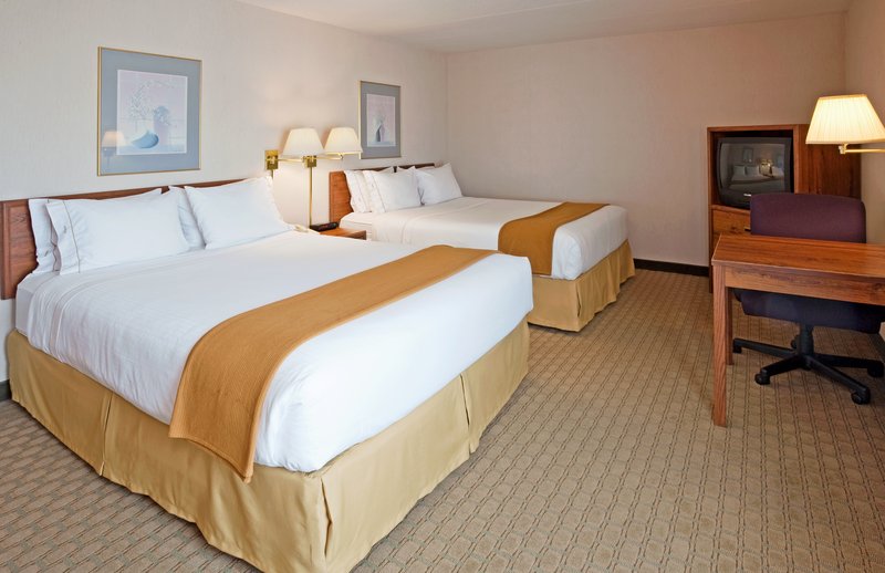 Holiday Inn Express Janesville-I-90 & US Hwy 14 - Janesville, WI