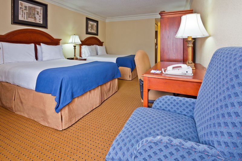 HOLIDAY INN EXPRESS-RINGGOLD - Ringgold, GA