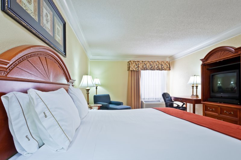 HOLIDAY INN EXPRESS-RINGGOLD - Ringgold, GA