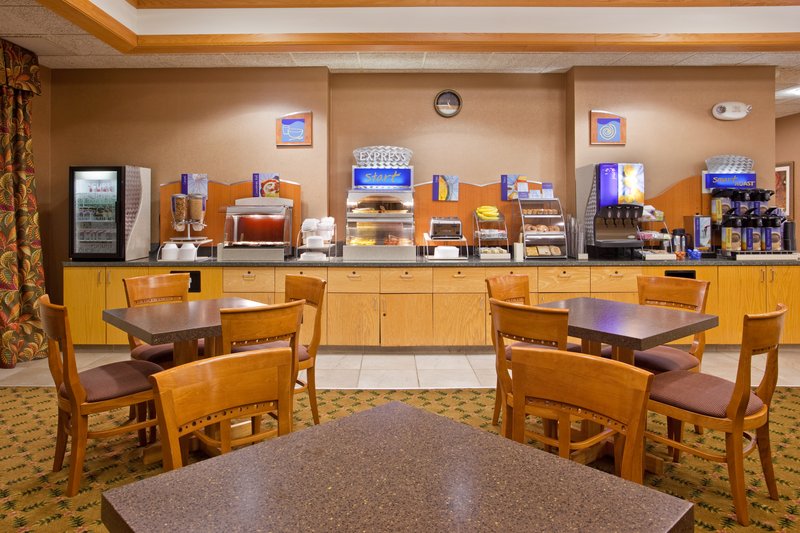 Holiday Inn Express & Suites JOHNSTOWN - Cresson, PA