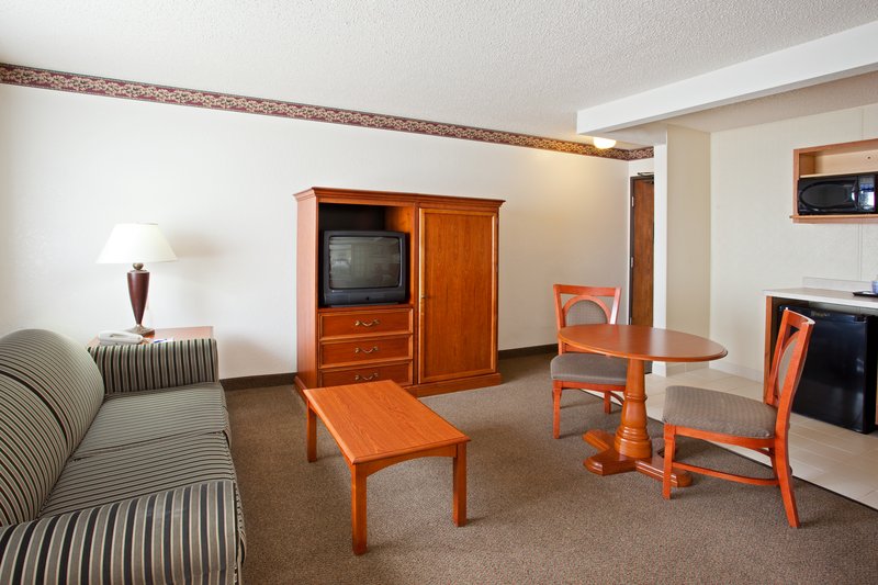 Holiday Inn Express & Suites JOHNSTOWN - Cresson, PA