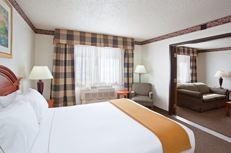 Holiday Inn Express & Suites JOHNSTOWN - Cresson, PA