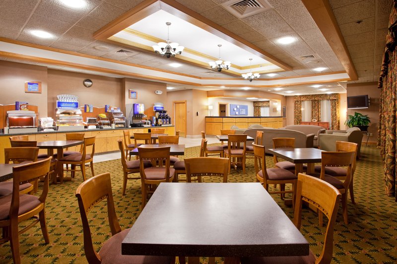 Holiday Inn Express & Suites JOHNSTOWN - Cresson, PA