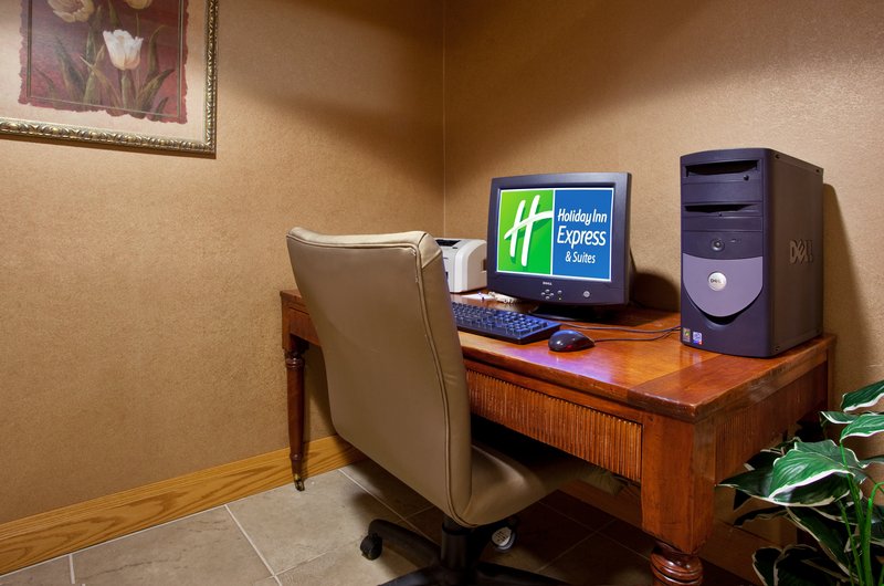 Holiday Inn Express & Suites JOHNSTOWN - Cresson, PA