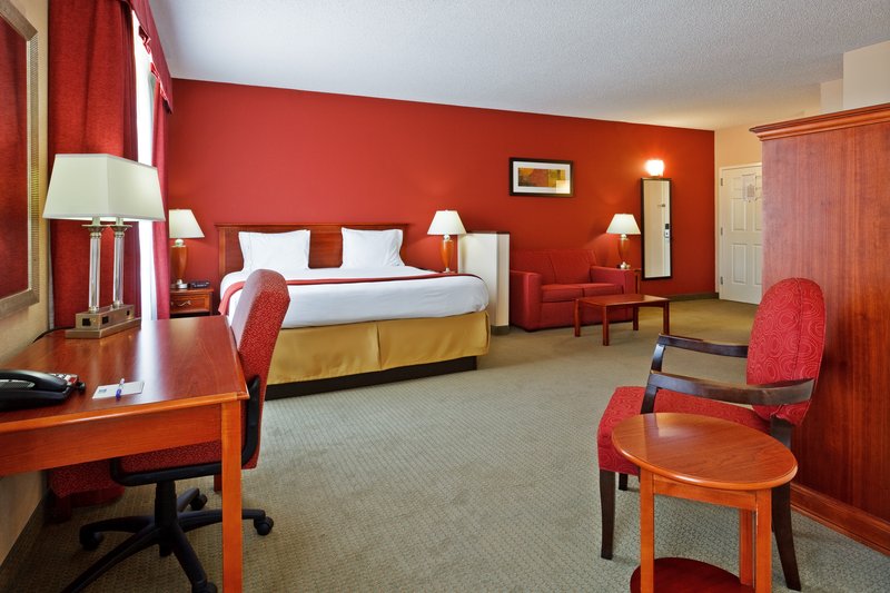 Holiday Inn Express & Suites MANCHESTER-CONF CTR(TULLAHOMA) - Manchester, TN