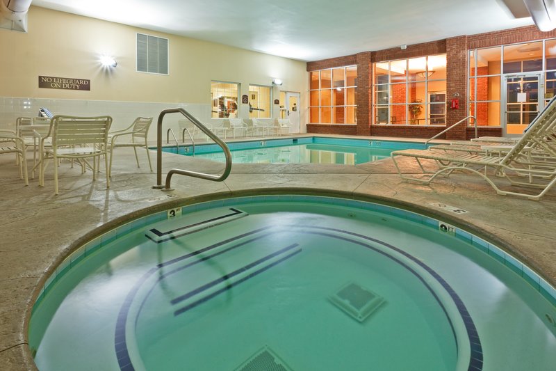 Holiday Inn Express & Suites MANCHESTER-CONF CTR(TULLAHOMA) - Manchester, TN
