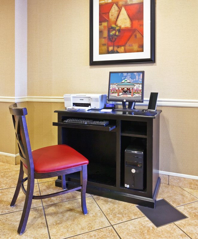 Holiday Inn Express & Suites MANCHESTER-CONF CTR(TULLAHOMA) - Manchester, TN