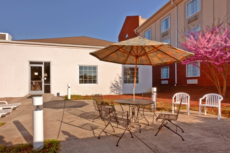 Holiday Inn Express & Suites MANCHESTER-CONF CTR(TULLAHOMA) - Manchester, TN