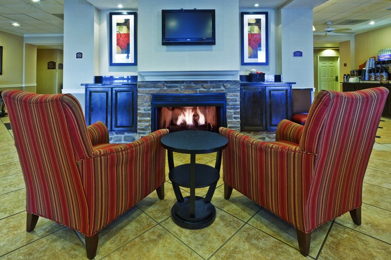 Holiday Inn Express & Suites MANCHESTER-CONF CTR(TULLAHOMA) - Manchester, TN