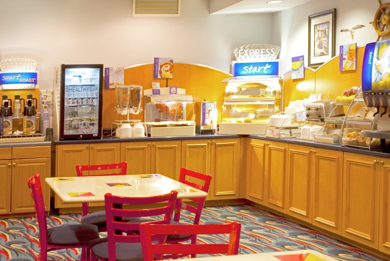 Holiday Inn Express MELBOURNE - Melbourne, FL