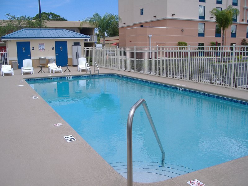 Holiday Inn Express MELBOURNE - Melbourne, FL