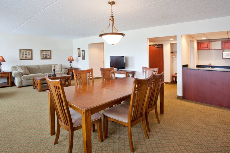 Holiday Inn - Muskegon, MI