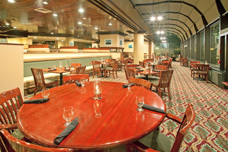 Holiday Inn - Muskegon, MI