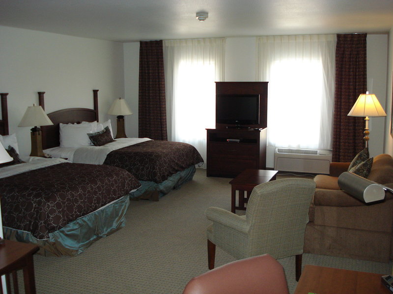 STAYBRIDGE SUITES - Rockford, IL