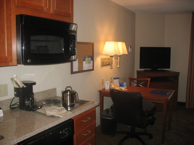 Candlewood Suites KANSAS CITY - Kansas City, KS