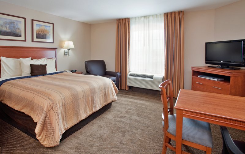 Candlewood Suites KANSAS CITY - Kansas City, KS