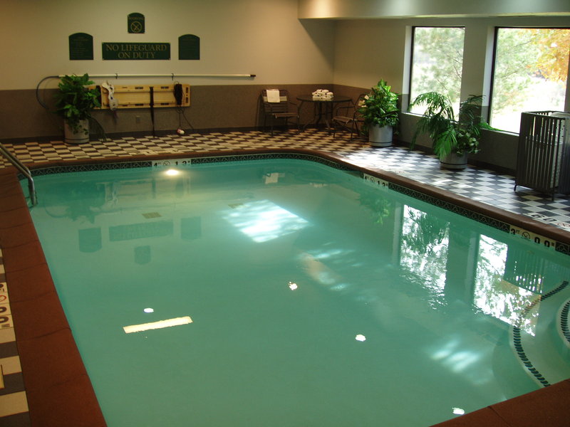 Holiday Inn Express Marshall - Burlington, MI