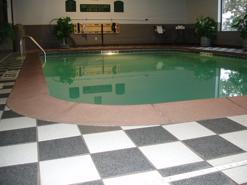 Holiday Inn Express Marshall - Burlington, MI