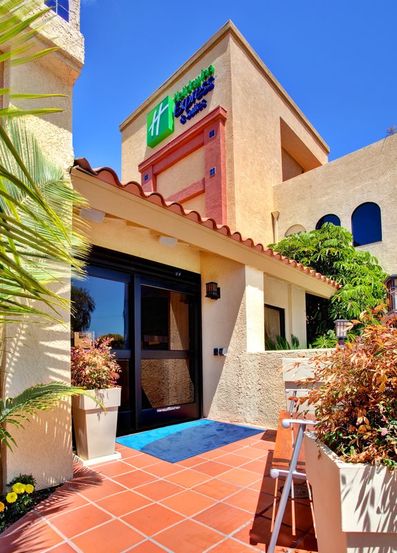 HOLIDAY INN EXPRESS-COSTA MESA - Costa Mesa, CA