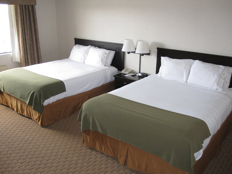 HOLIDAY INN EXPRESS-COSTA MESA - Costa Mesa, CA