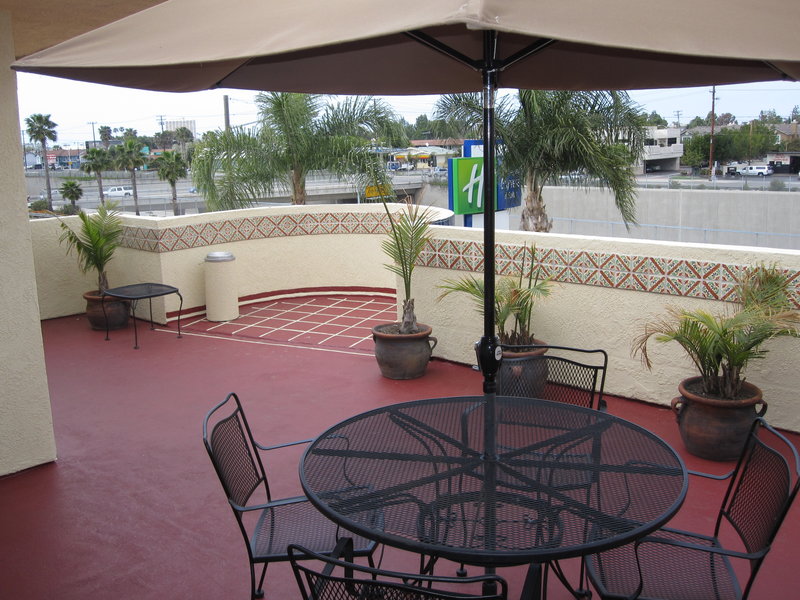 HOLIDAY INN EXPRESS-COSTA MESA - Costa Mesa, CA