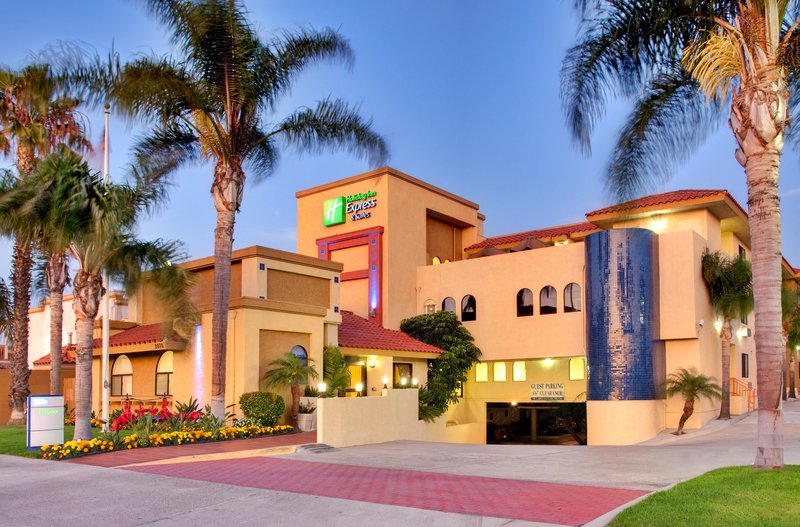 HOLIDAY INN EXPRESS-COSTA MESA - Costa Mesa, CA