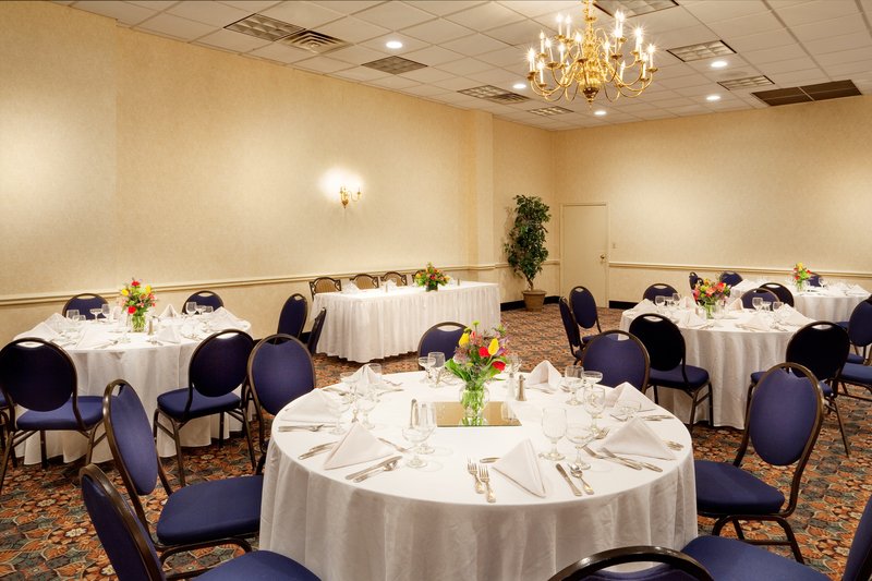 Holiday Inn Morgantown-Reading Area - Morgantown, PA