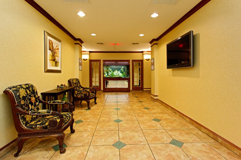 Holiday Inn Express CROCKETT - Crockett, TX