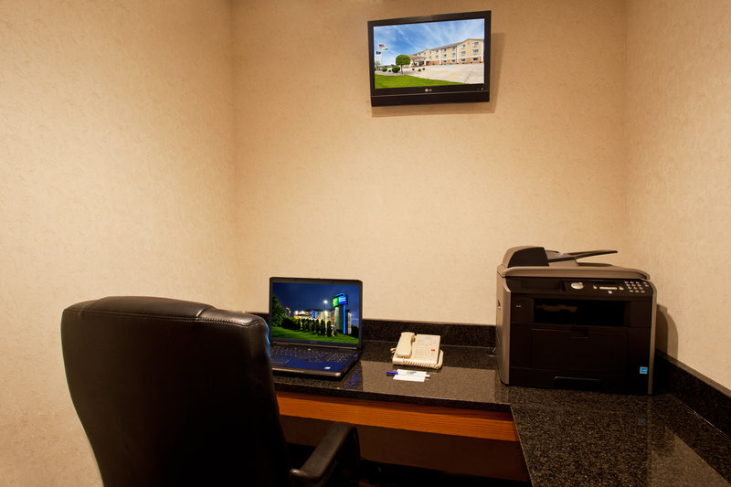 Holiday Inn Express KENDALLVILLE - Rome City, IN