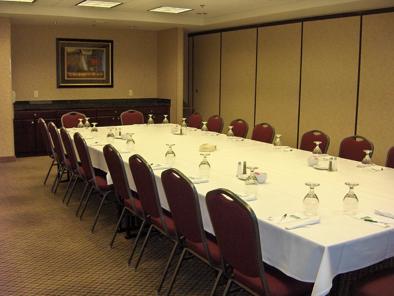 Holiday Inn CONFERENCE CTR MARSHFIELD - Marshfield, WI